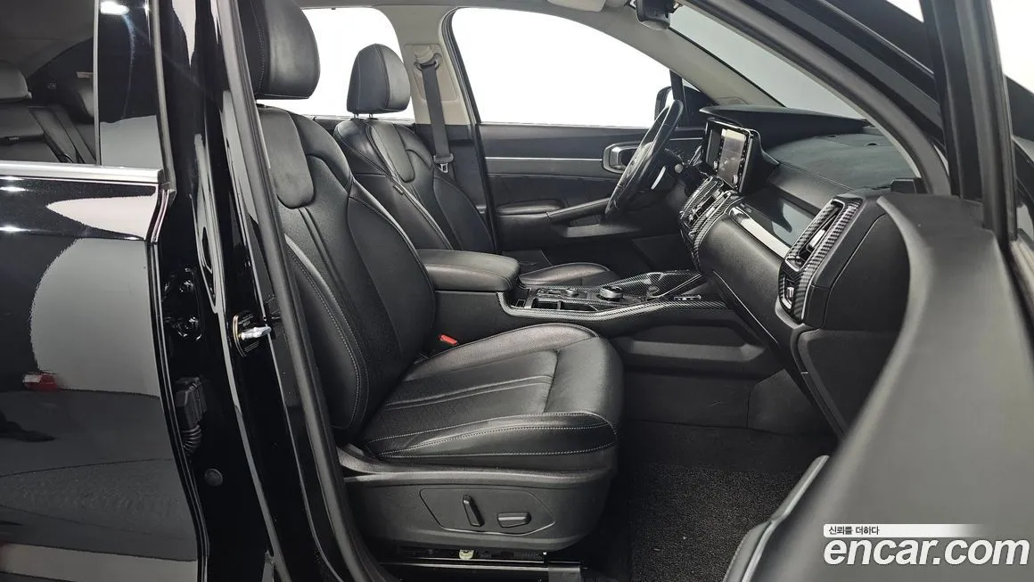 Kia Sorento — фото 10