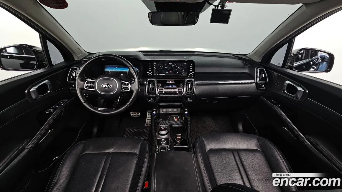 Kia Sorento — фото 7
