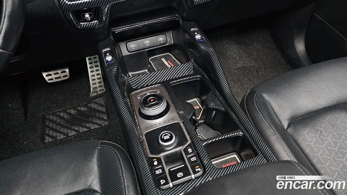 Kia Sorento — фото 9