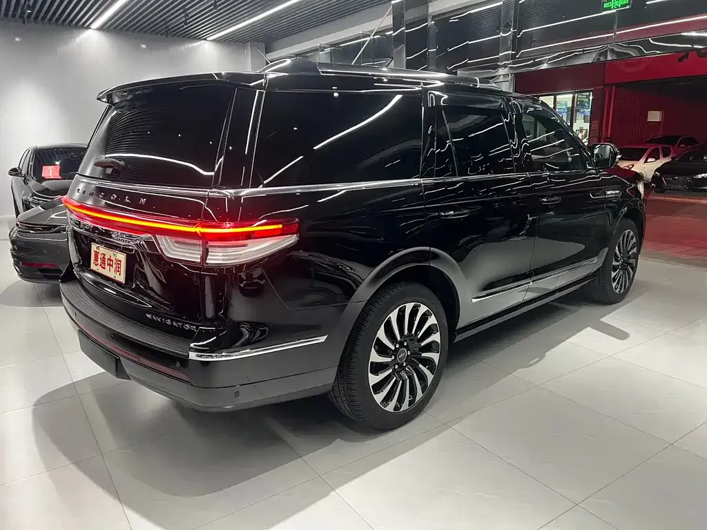 Lincoln Navigator — фото 5