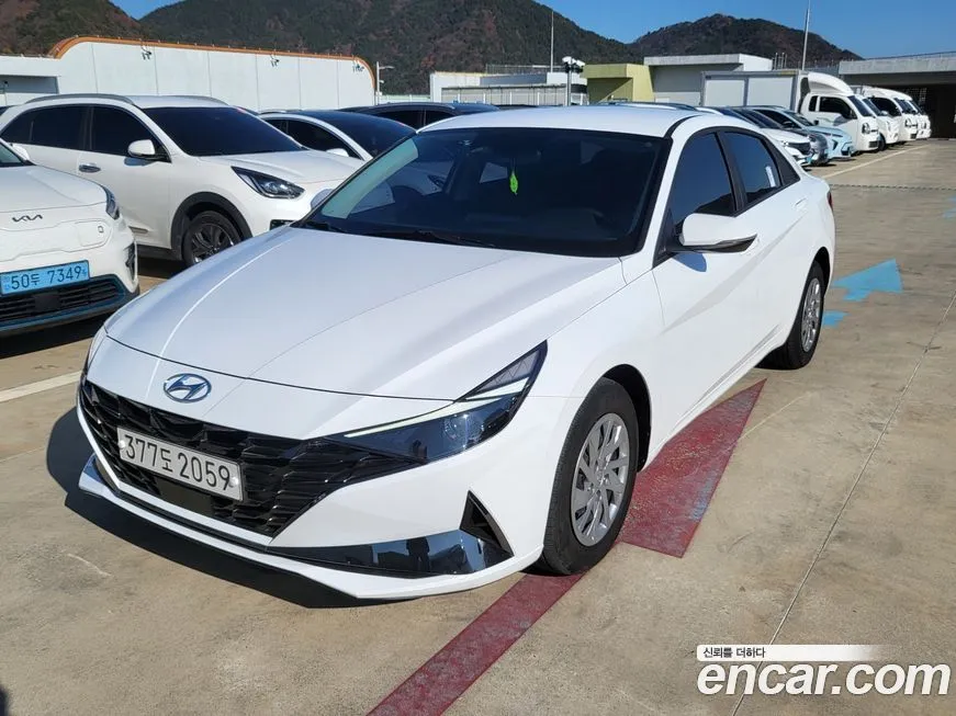 Hyundai AVANTE — фото 2