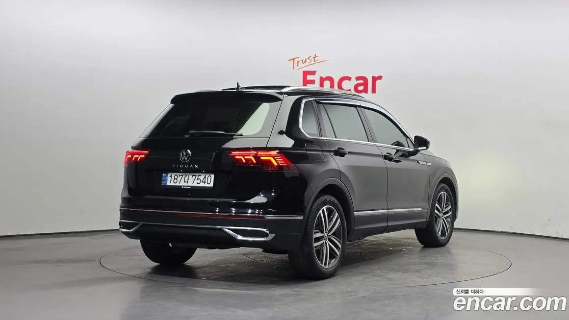 Volkswagen Tiguan — фото 2