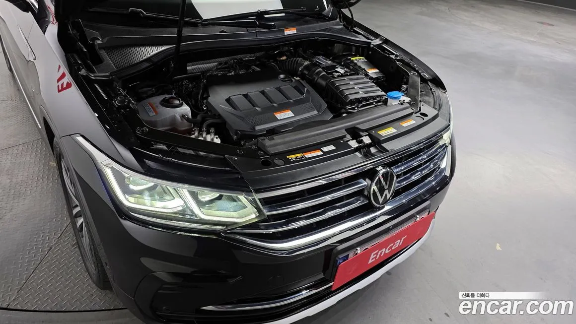 Volkswagen Tiguan — фото 6