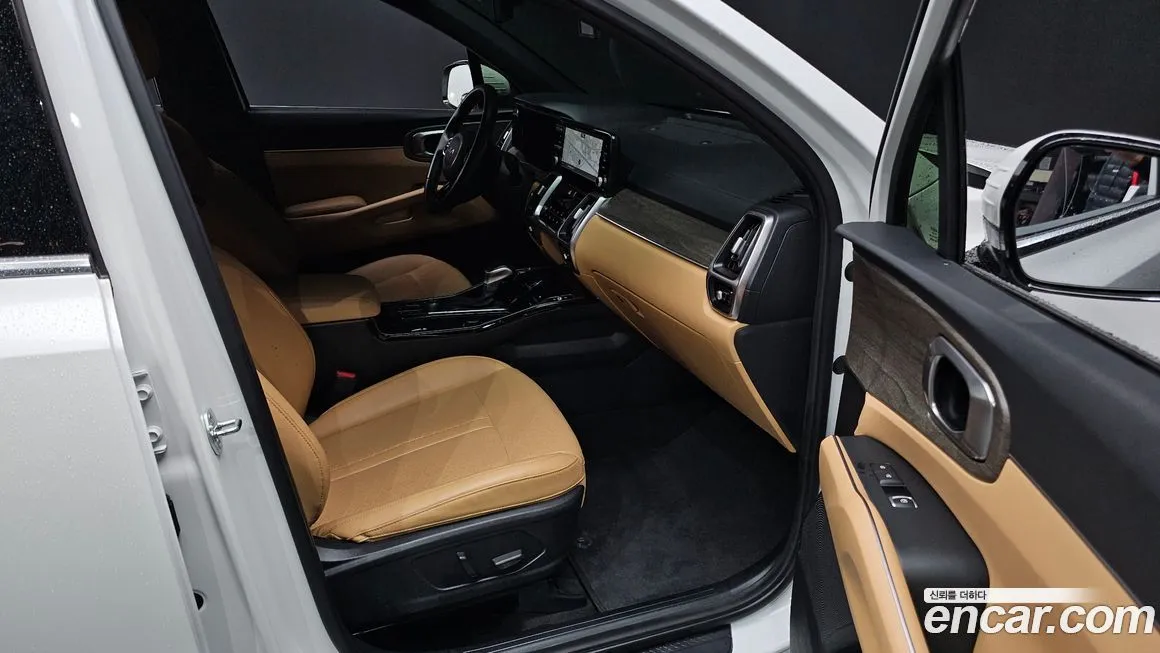 Kia Sorento — фото 10