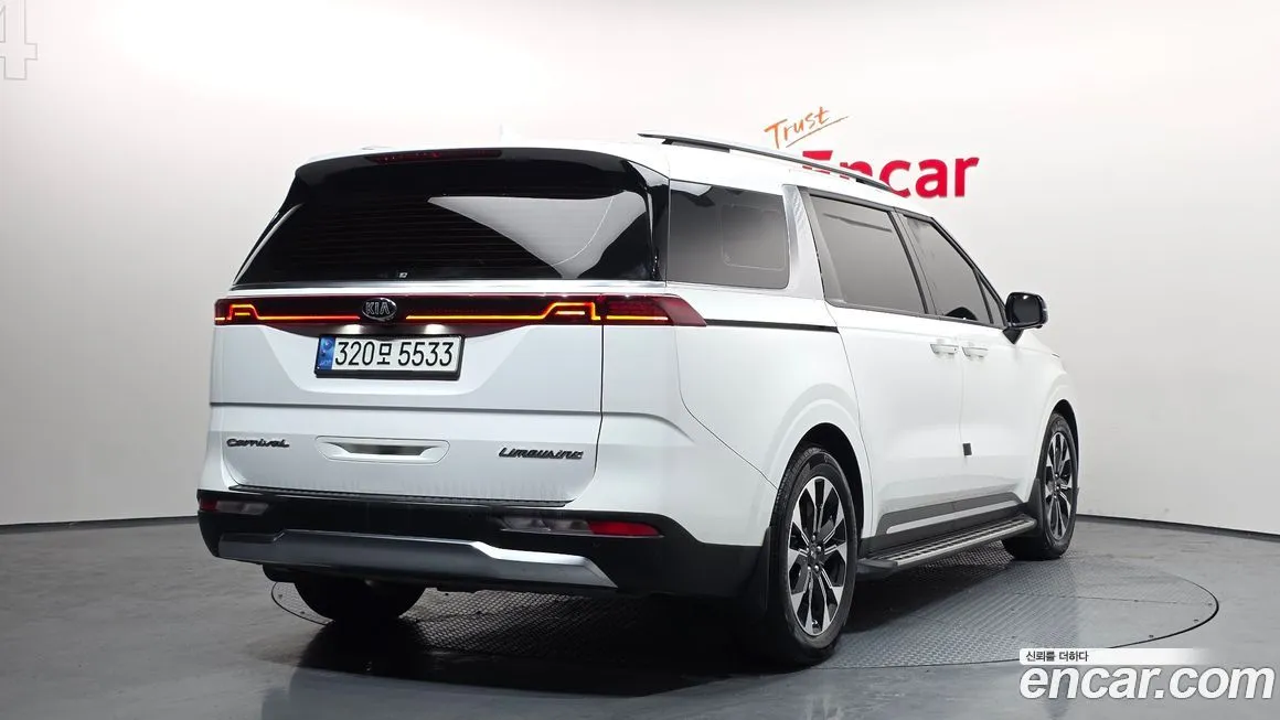 Kia Carnival — фото 2