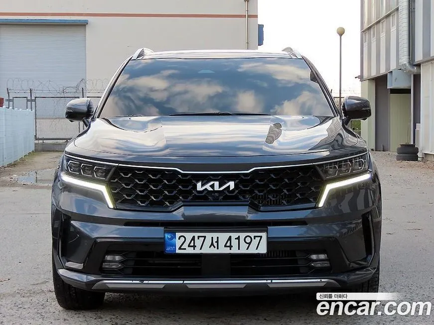 Kia Sorento — фото 1