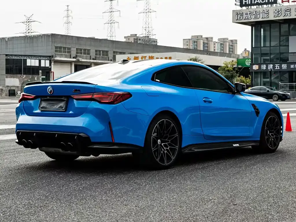 BMW M4 — фото 3