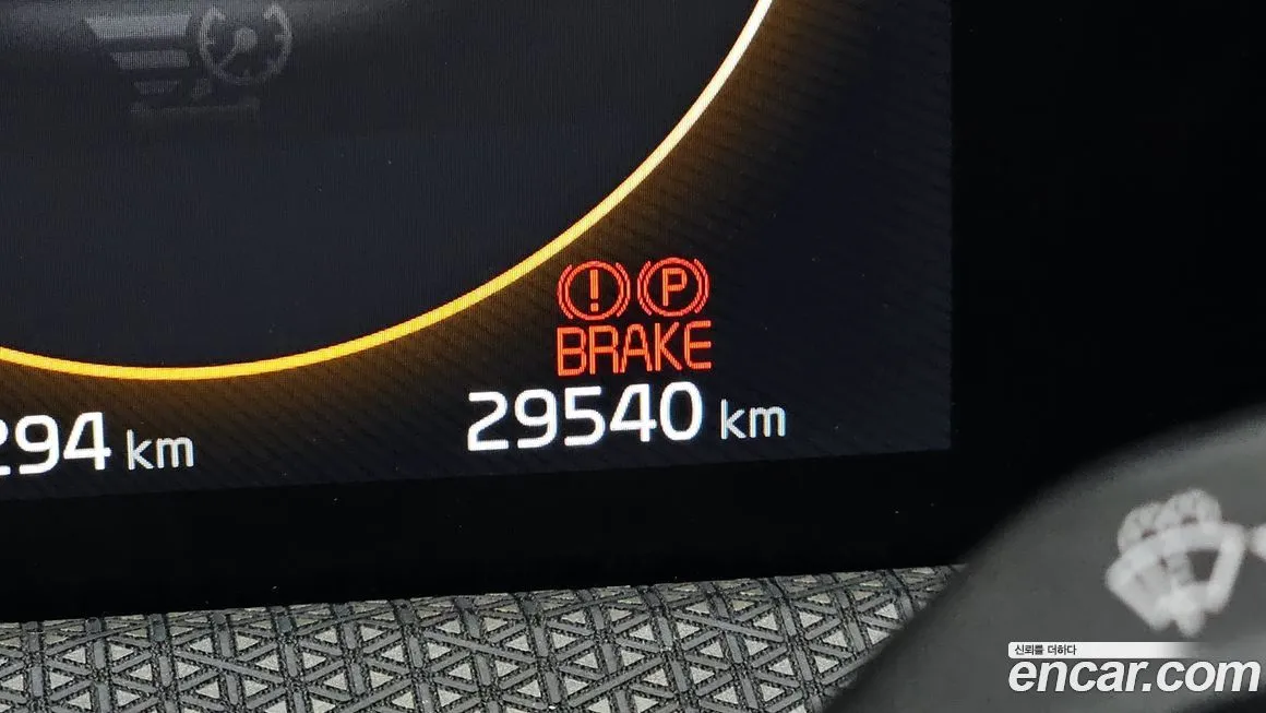 Kia EV6 — фото 8