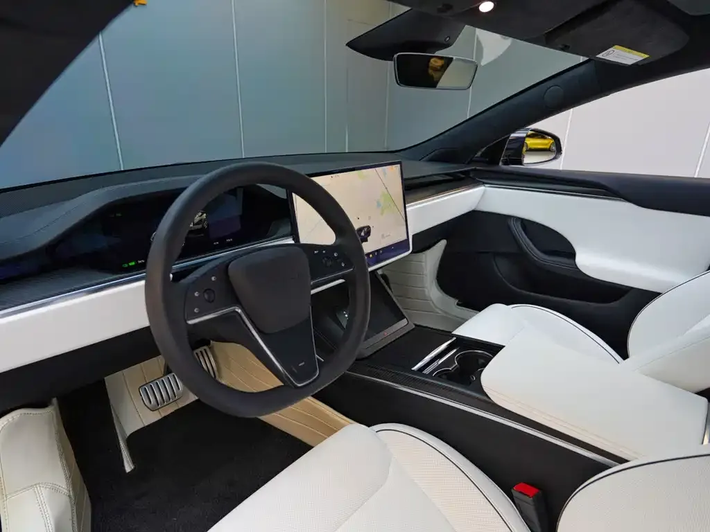 Tesla Model S — фото 8