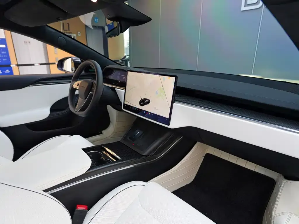 Tesla Model S — фото 9