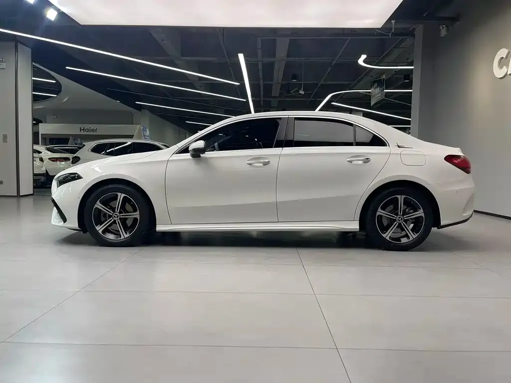 Mercedes-Benz A-Class — фото 10