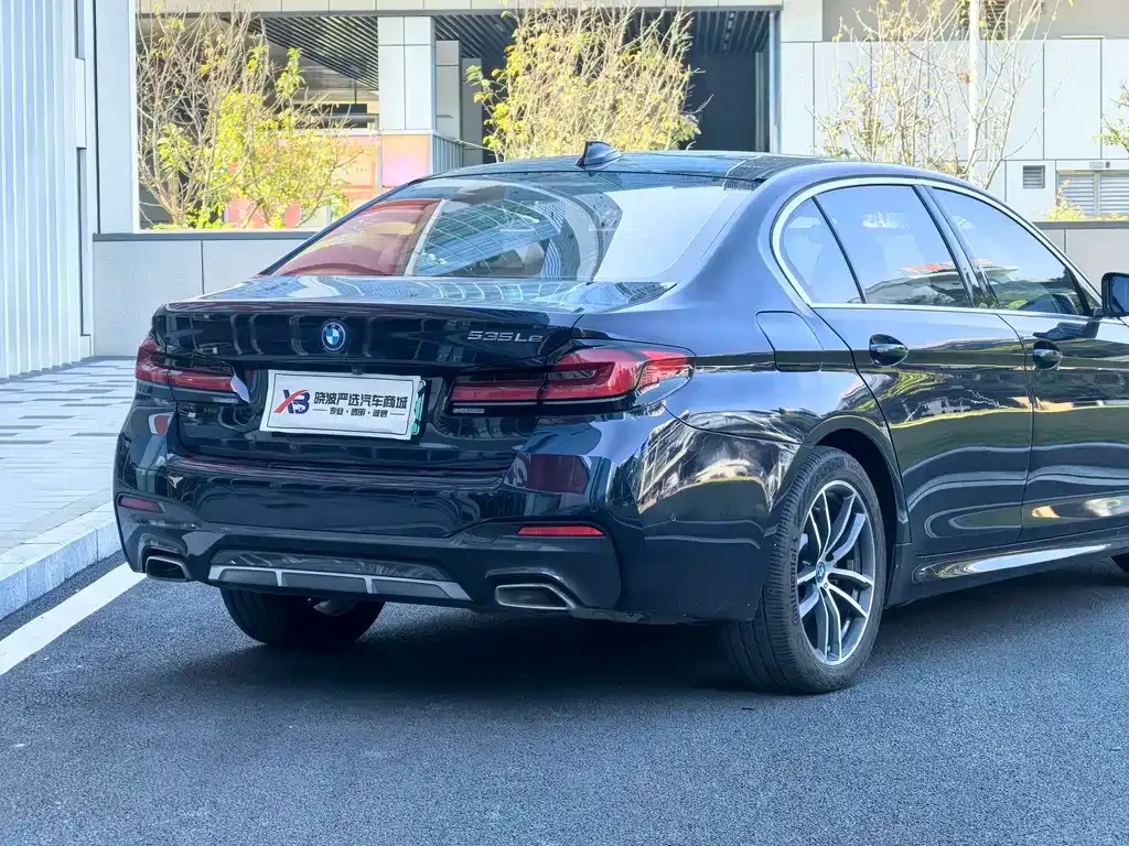BMW 5 Series New Energy — фото 3