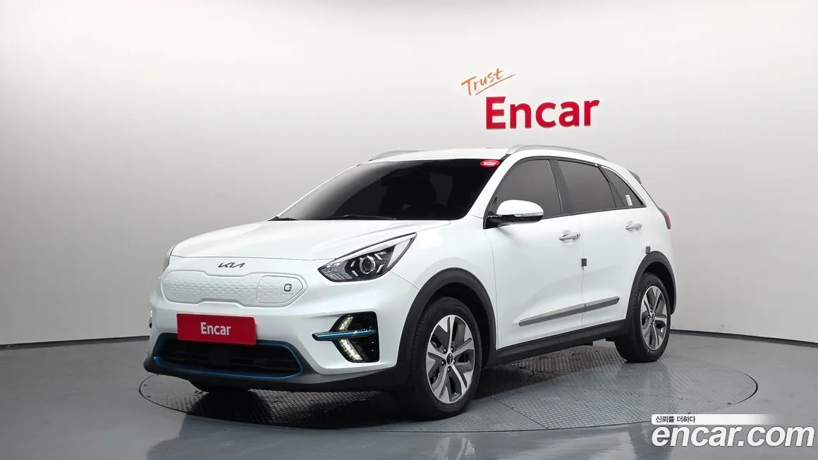 Kia Niro — фото 1