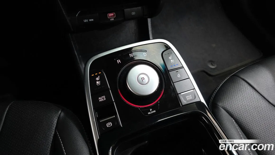Kia Niro — фото 9