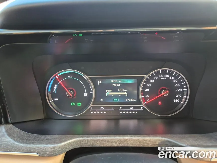 Kia Sorento — фото 10