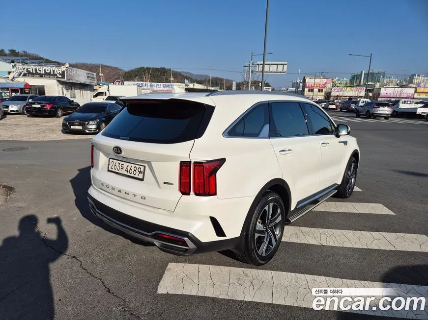 Kia Sorento — фото 5
