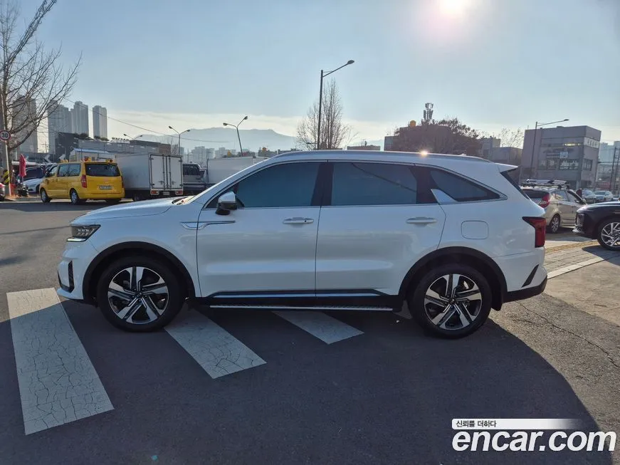 Kia Sorento — фото 8