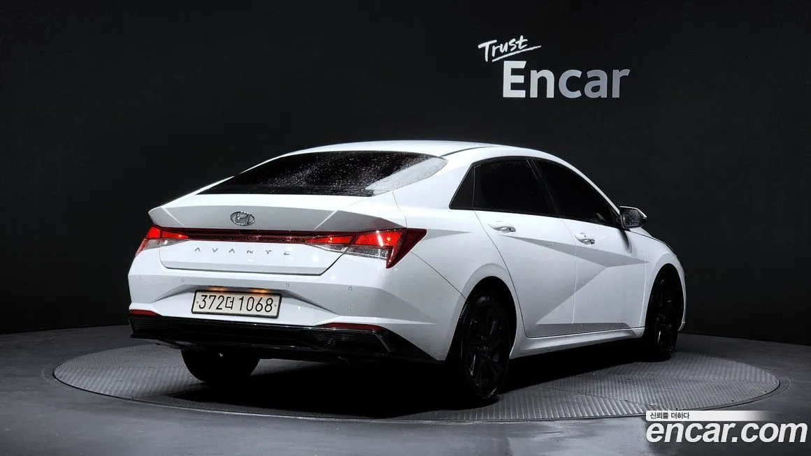 Hyundai AVANTE — фото 2