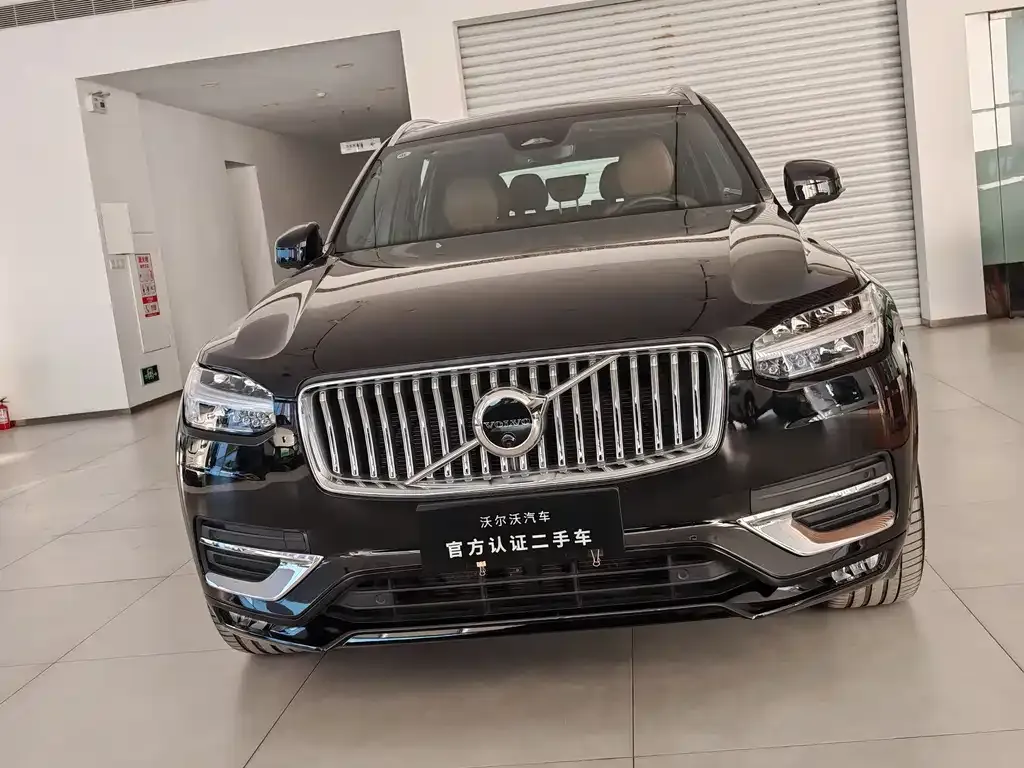 Volvo XC90 — фото 2