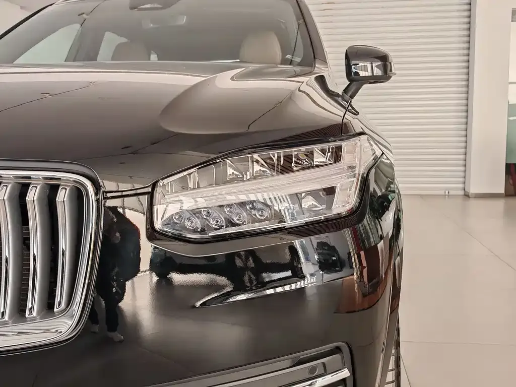 Volvo XC90 — фото 4