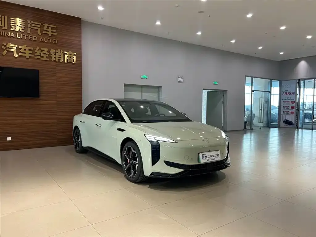 Hongqi EH7 — фото 3