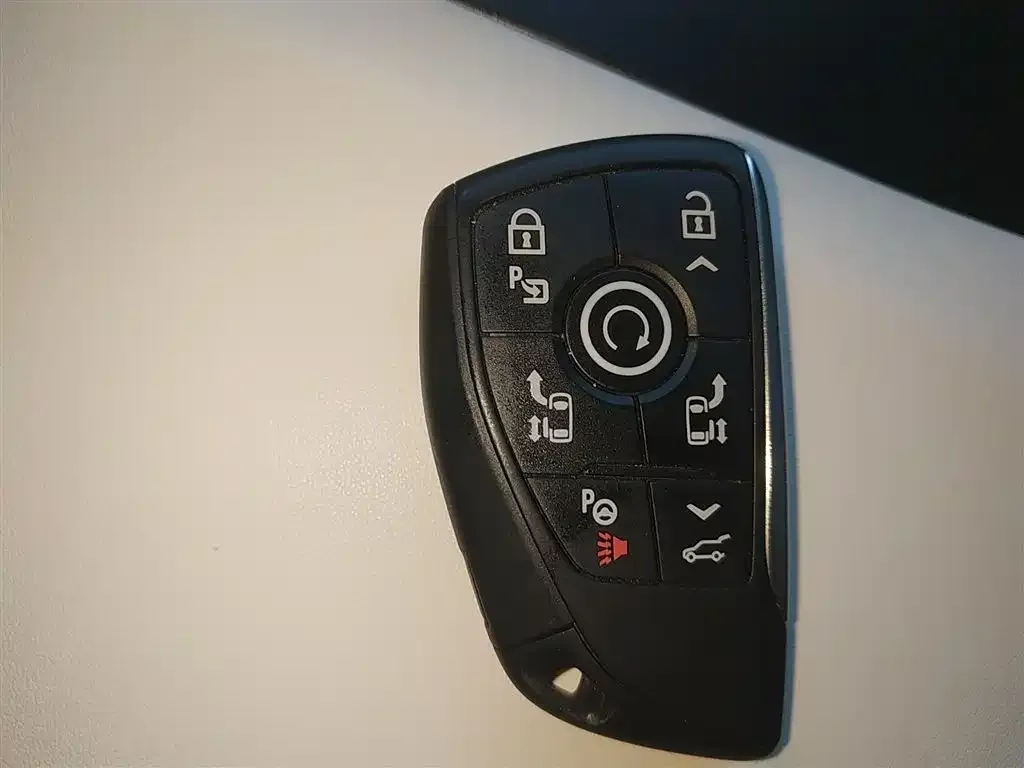 Buick GL8 Hybrid — фото 9