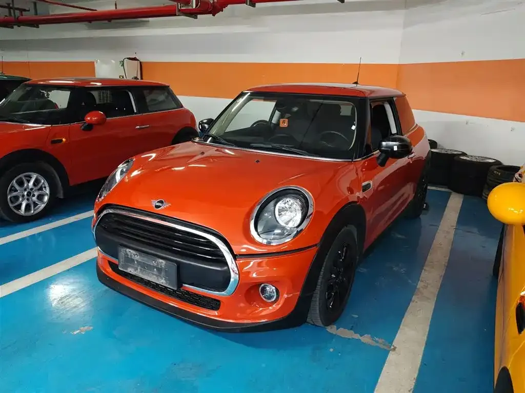 MINI Cooper (3-door) — фото 1