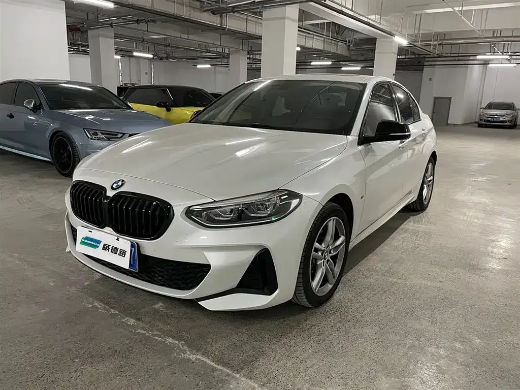 BMW 1 Series — фото 1