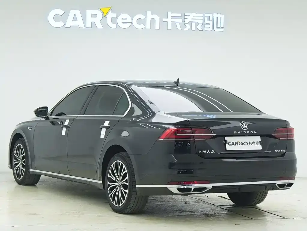 Volkswagen Phideon — фото 6