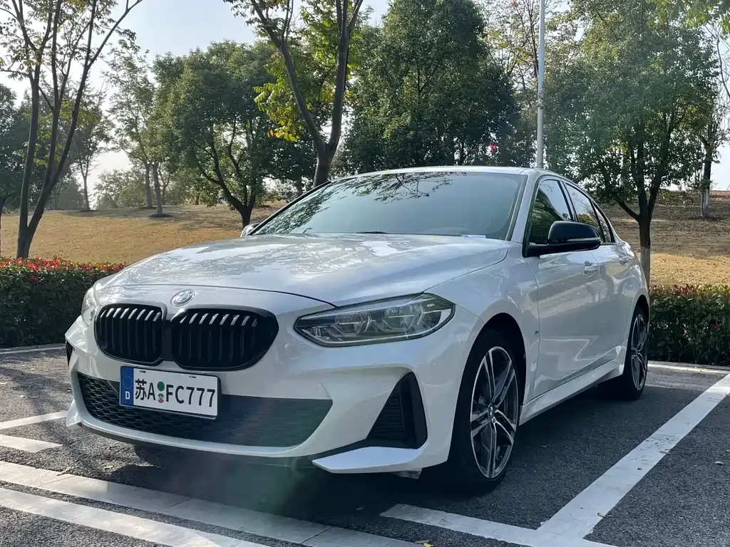 BMW 1 Series — фото 1