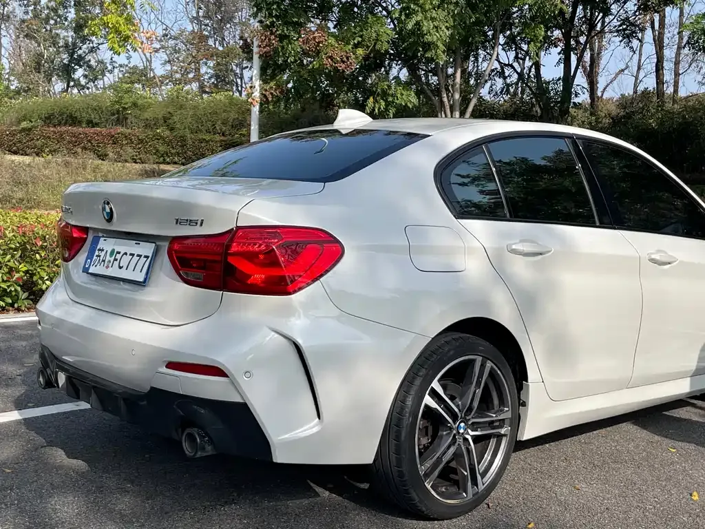 BMW 1 Series — фото 9