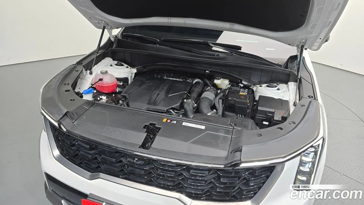 Kia Sorento — фото 6