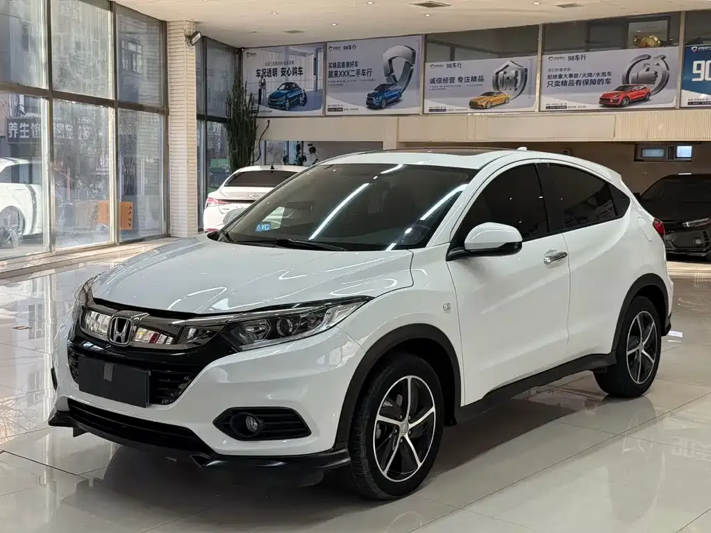 Honda Vezel — фото 1