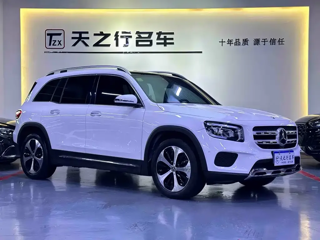 Mercedes-Benz GLB — фото 3