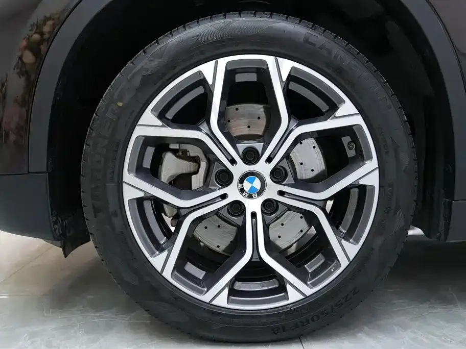 BMW X1 — фото 4