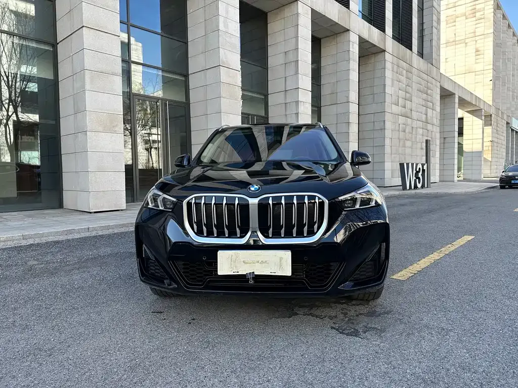 BMW X1 — фото 2