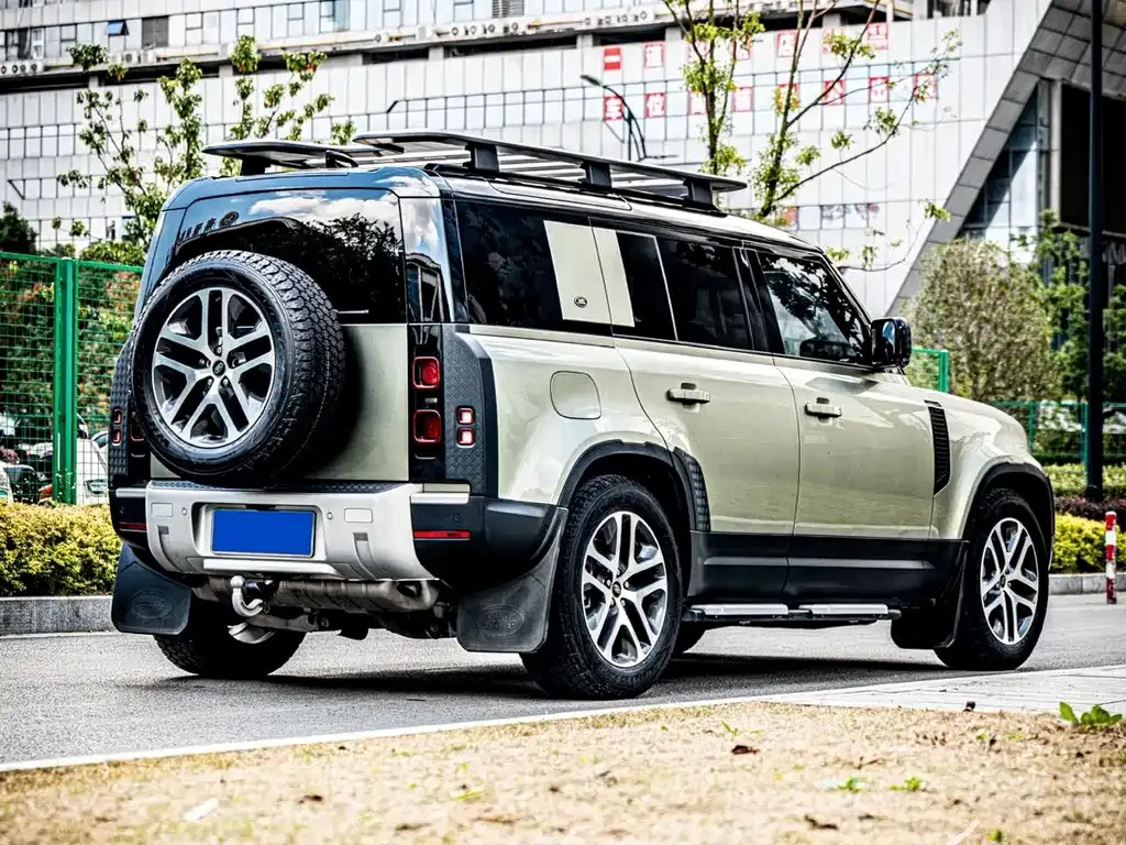 Land Rover Defender — фото 6