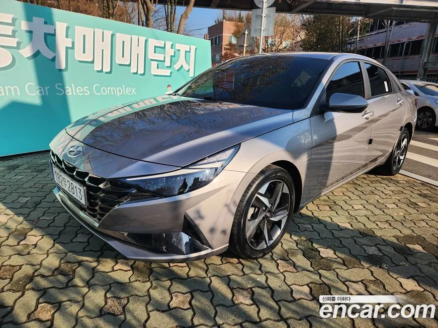 Hyundai AVANTE — фото 1