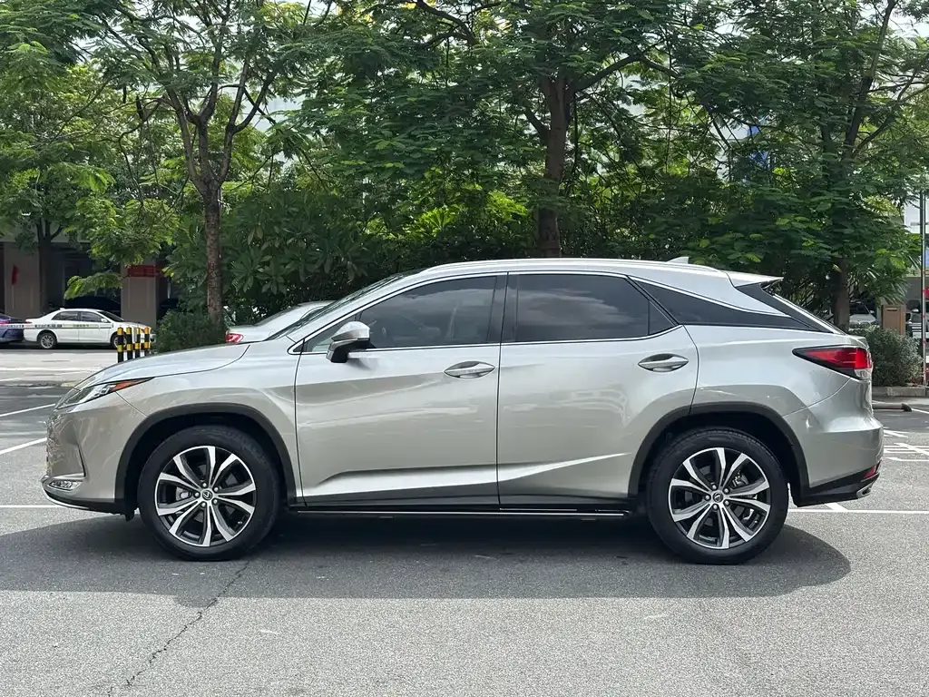 Lexus RX — фото 4