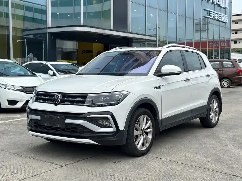 Volkswagen T-Cross — фото 1