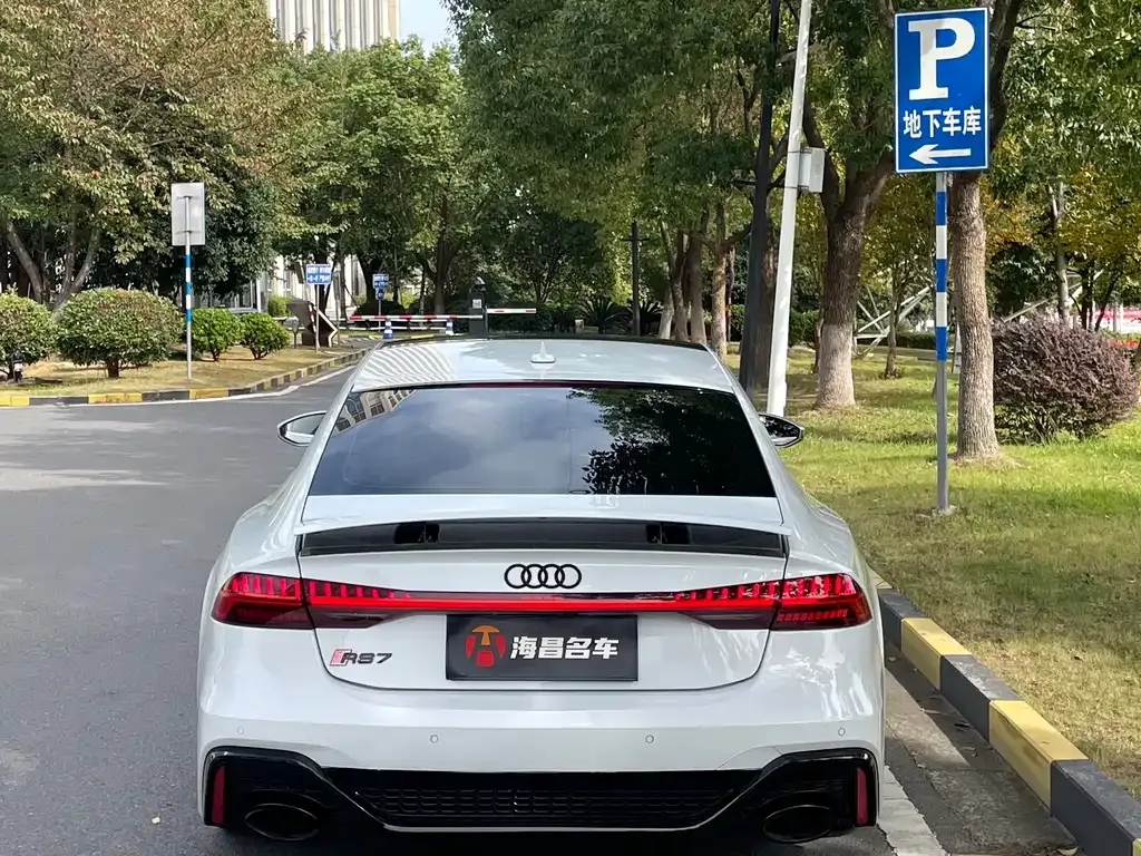 Audi A7 — фото 5