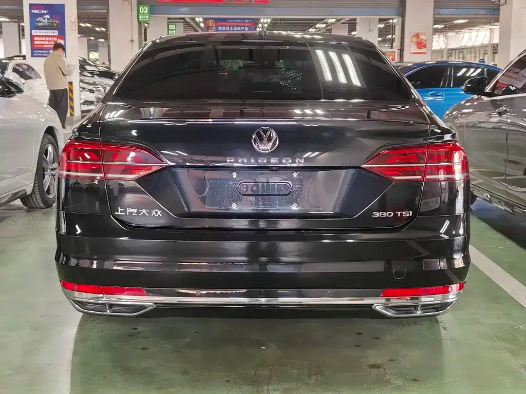 Volkswagen Phideon — фото 4