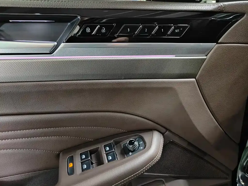 Volkswagen Phideon — фото 8