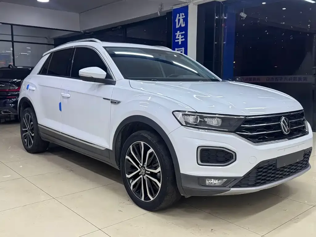 Volkswagen T-Roc — фото 3