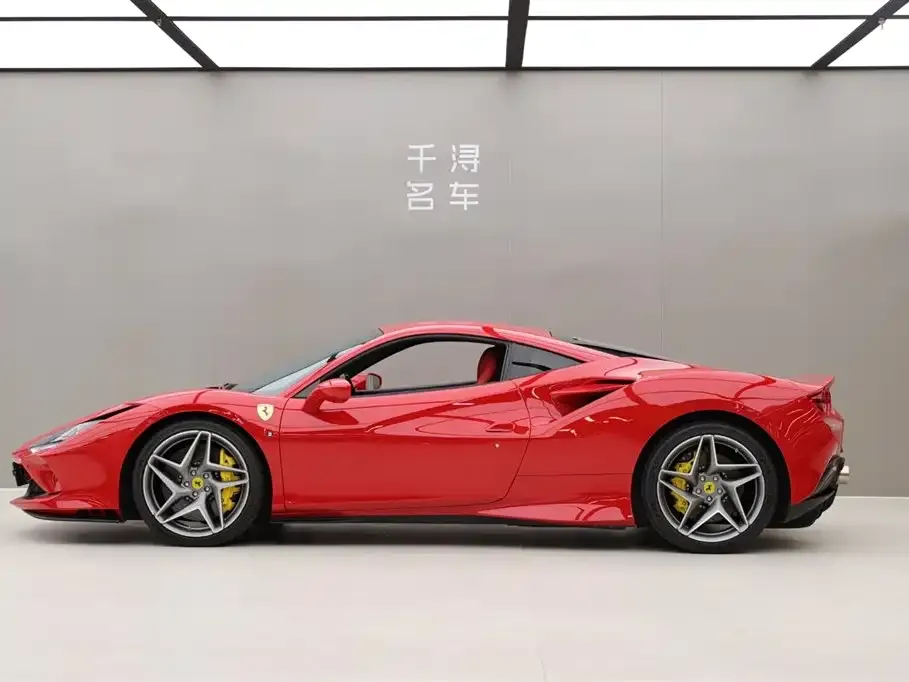 Ferrari F8 — фото 3