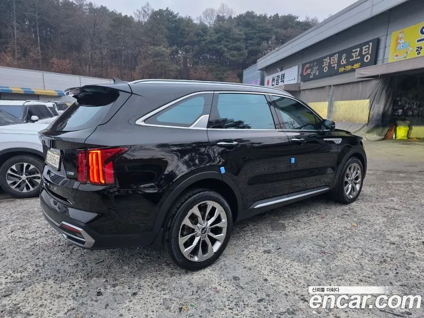 Kia Sorento — фото 6