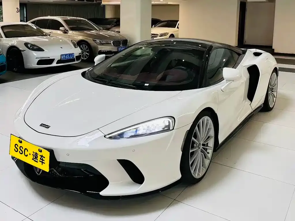 McLaren GT — фото 1