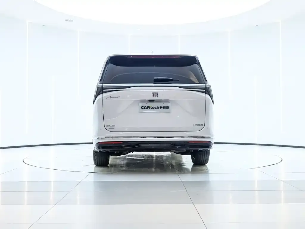 Buick GL8 Hybrid — фото 6