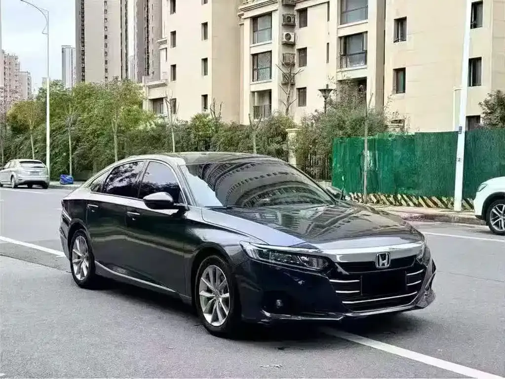 Honda Accord — фото 3