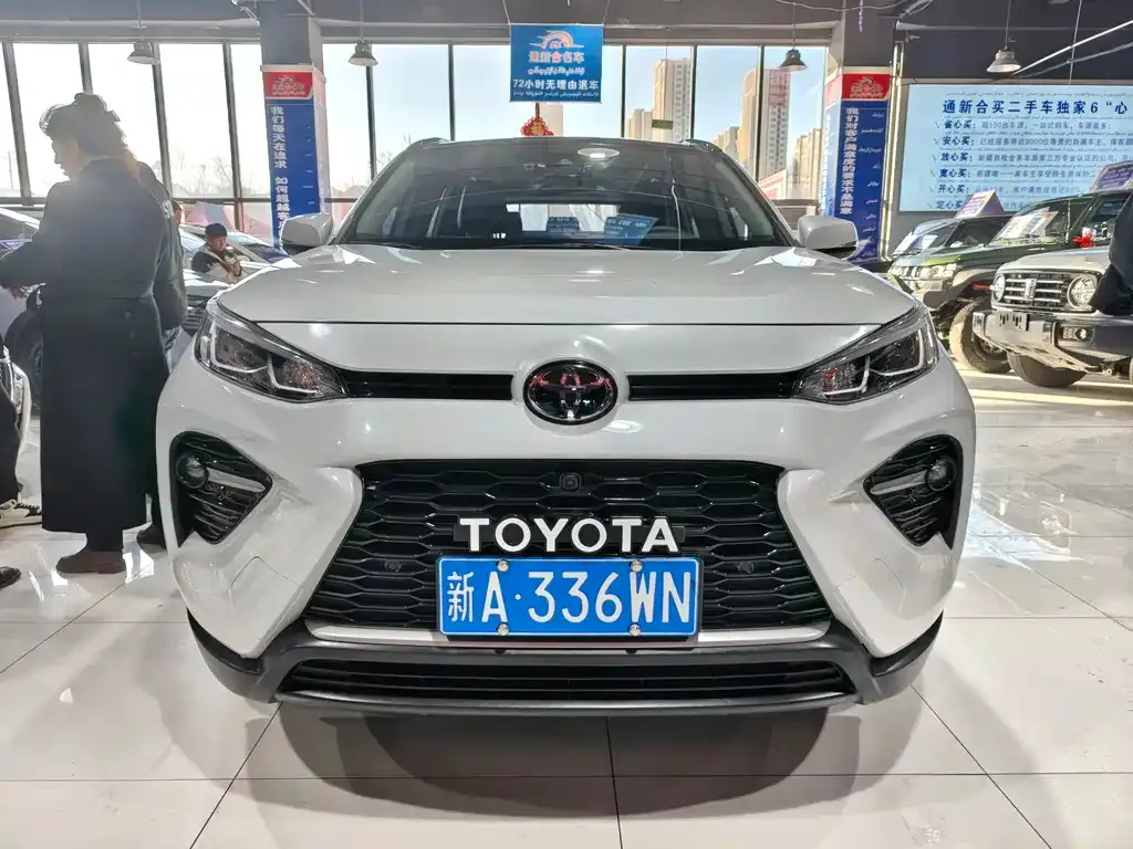 Toyota Wildlander — фото 2